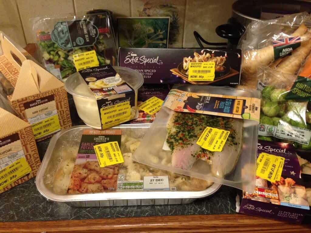 As money is tighter than usual this year I've been looking at ways to save as much money as I can on the Christmas food shop.