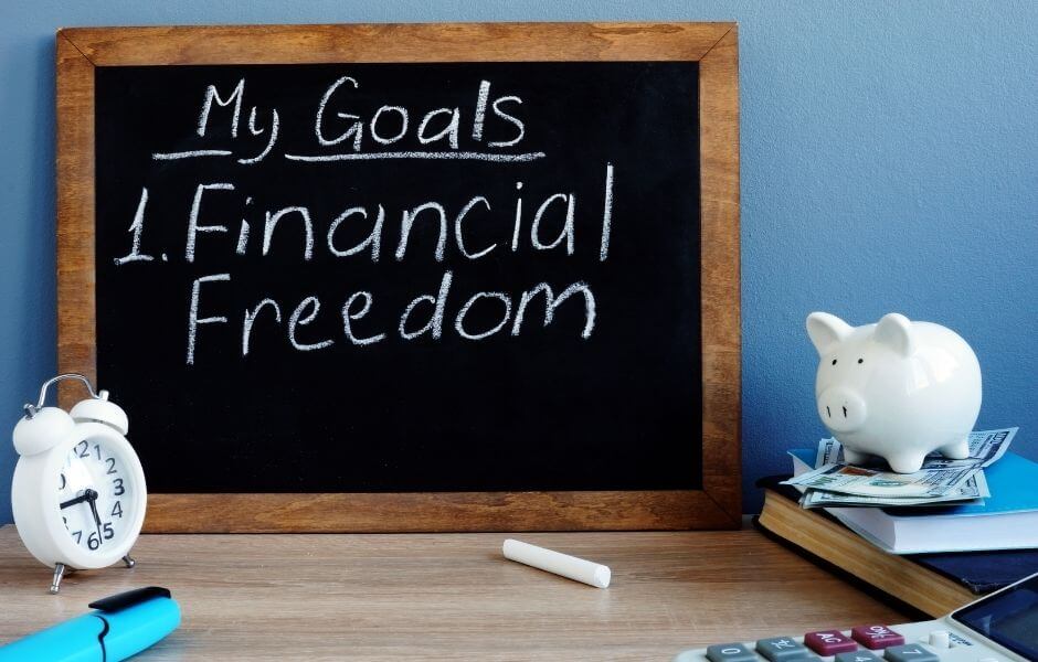 How Do People Achieve Financial Independence?