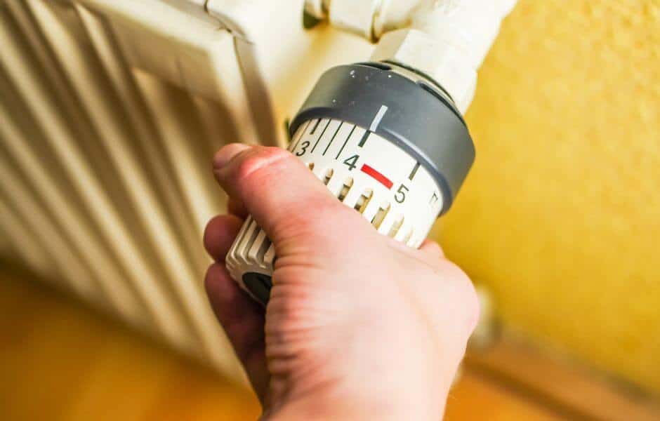 How To Lower Your Heating Bills (10 Awesome Ideas) How To Lower Your Heating Bills (10 Awesome Ideas)